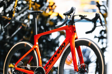 Felt F2 2014モデル　56サイズ　Di2用 リム フレームセット カーボン　FRA231219C Felt F2 Review - Bicycling Australia